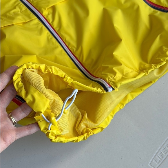 Saki Sport Sunshine Yellow Water-Resistant Jacket Hood Lightweight Fabric - Picture 6 of 15